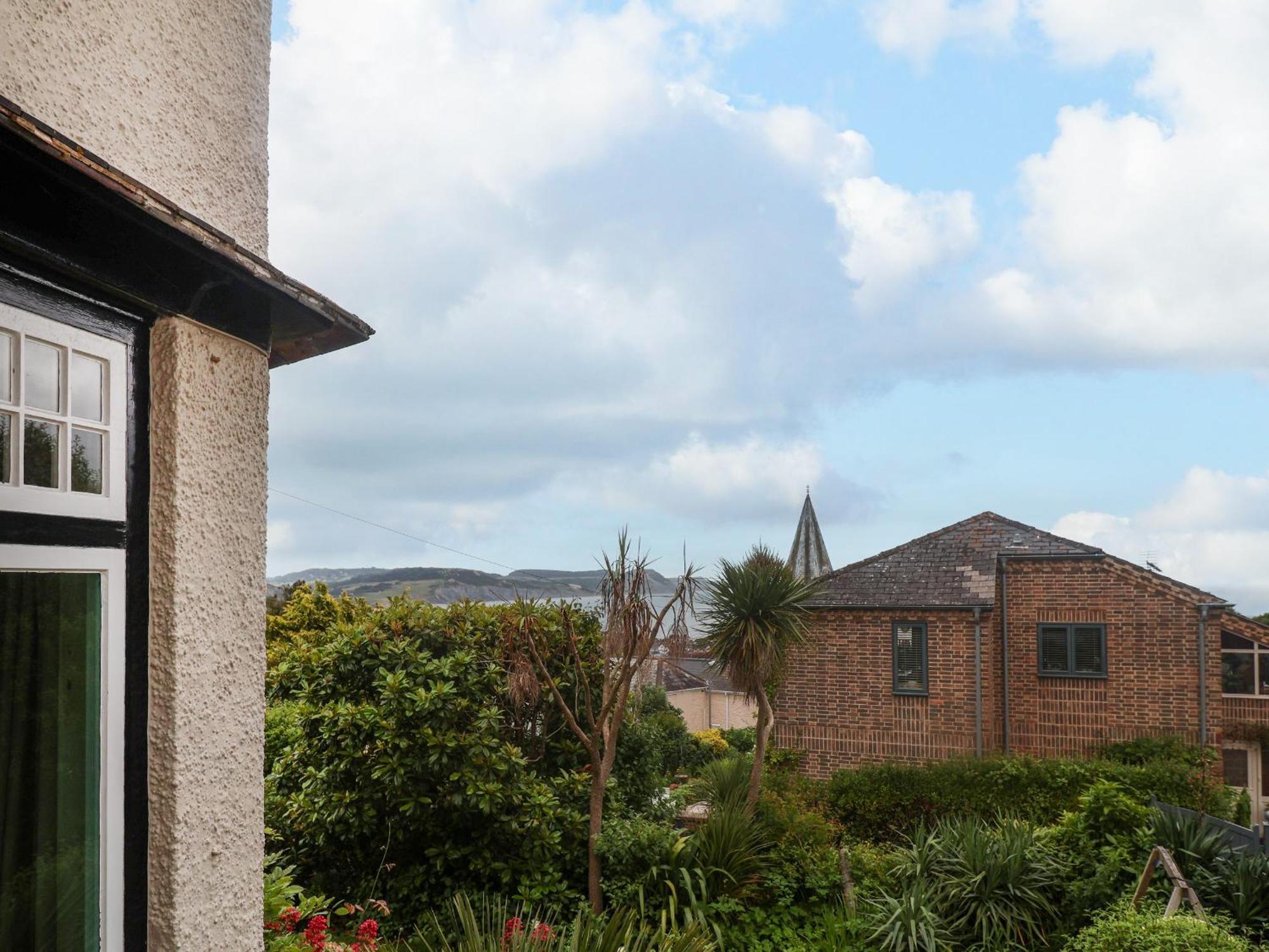 The Apartment At Queen Anne'S Lodge Lyme Regis Exteriér fotografie