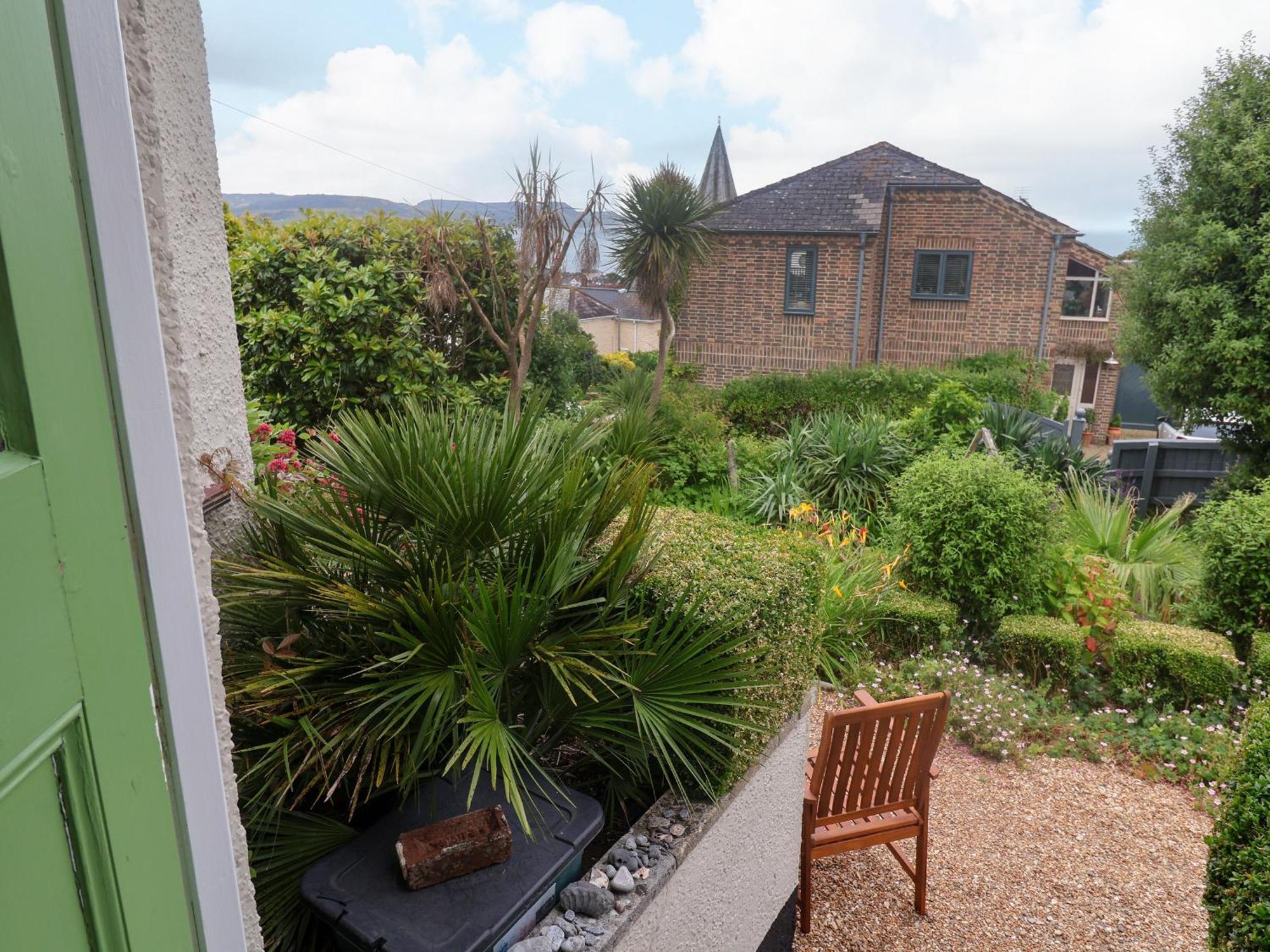 The Apartment At Queen Anne'S Lodge Lyme Regis Exteriér fotografie